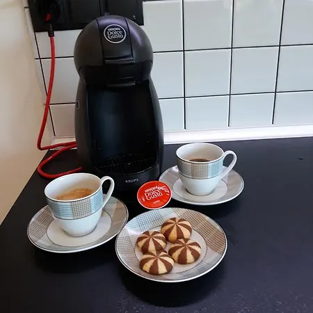 Eva 's Paradise * Pefkari